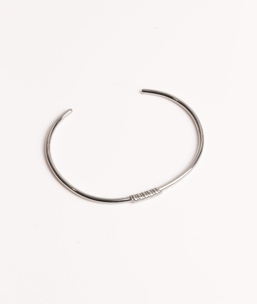 Klassisk bangle armbånd i sølv til kvinder