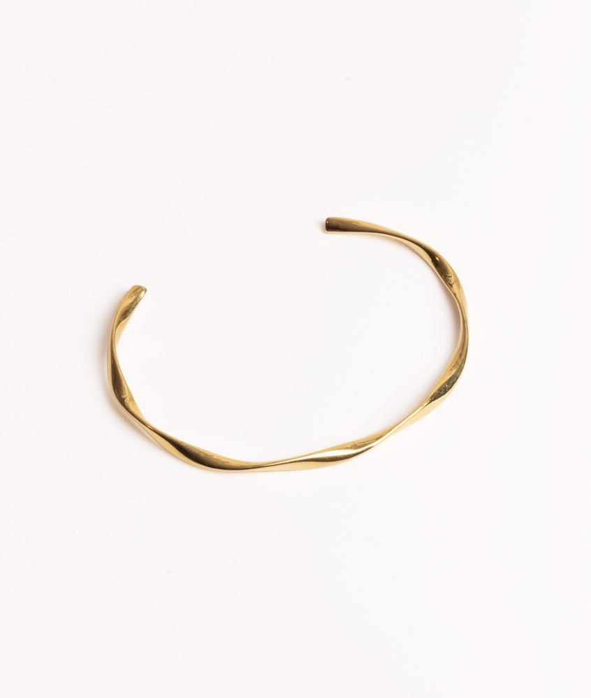 With a twist guld bangle armbånd til kvinder