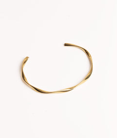 With a twist guld bangle armbånd til kvinder